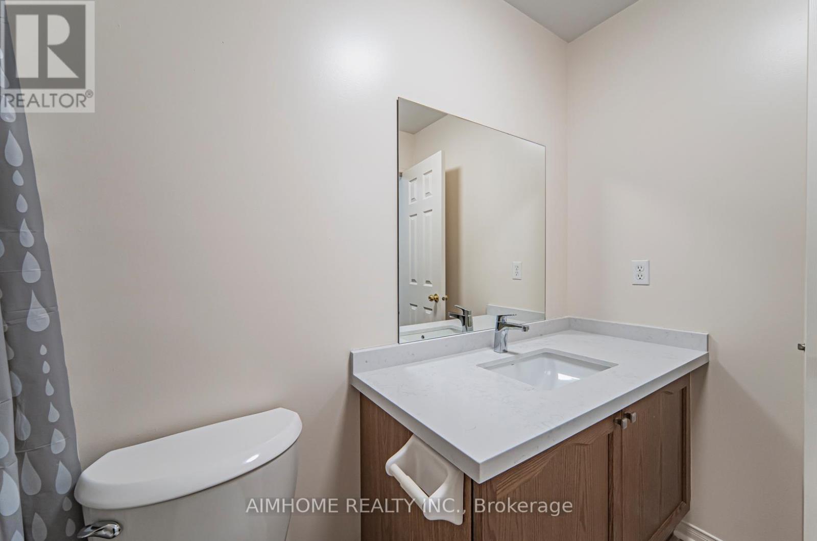 688 Courtney Valley Road, Mississauga, ON