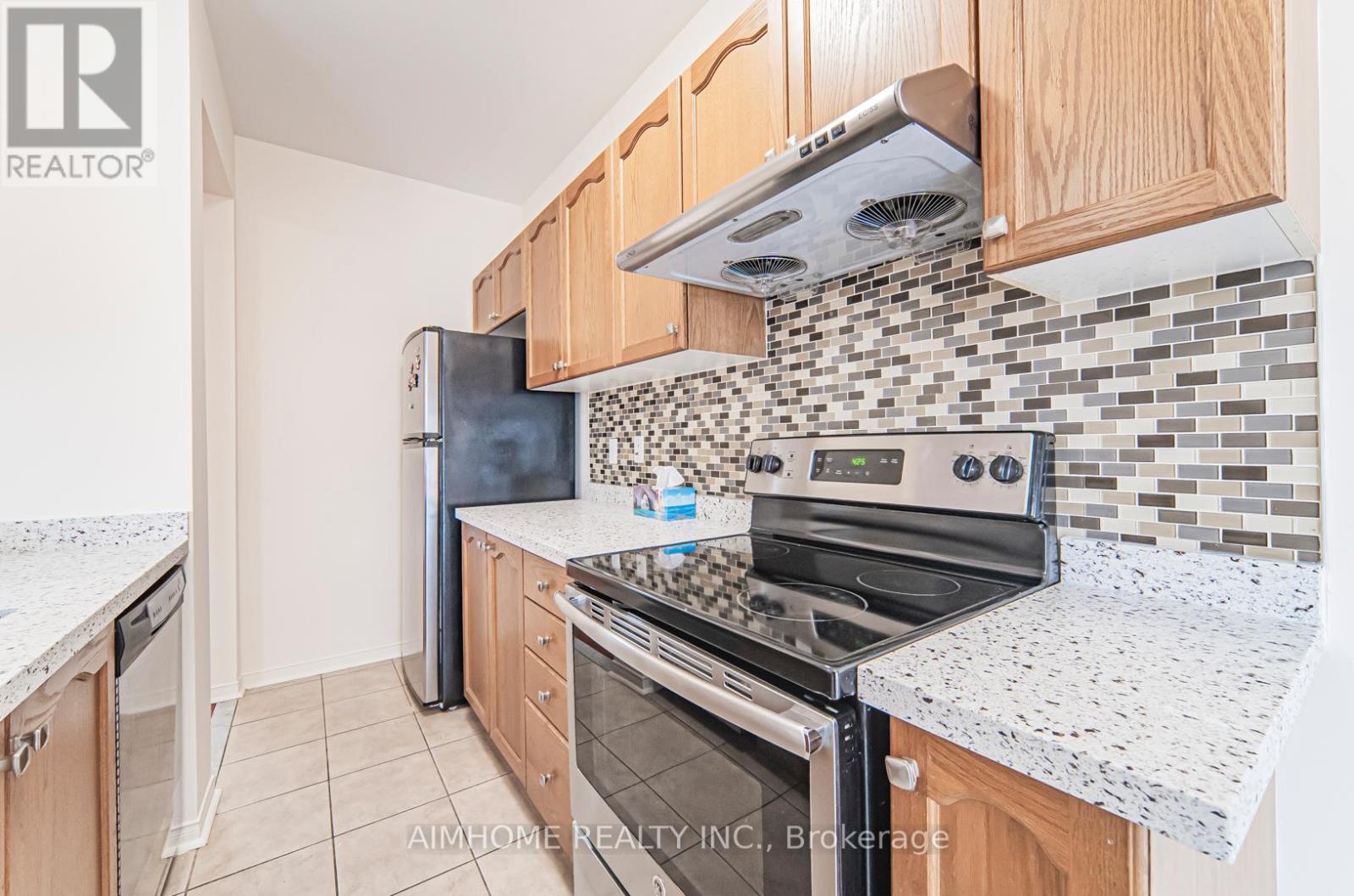 688 Courtney Valley Road, Mississauga, ON