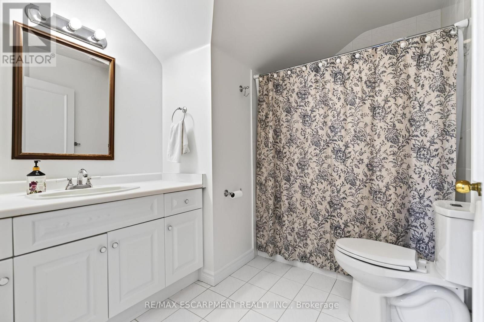 1019 Scenic Drive, Hamilton, ON