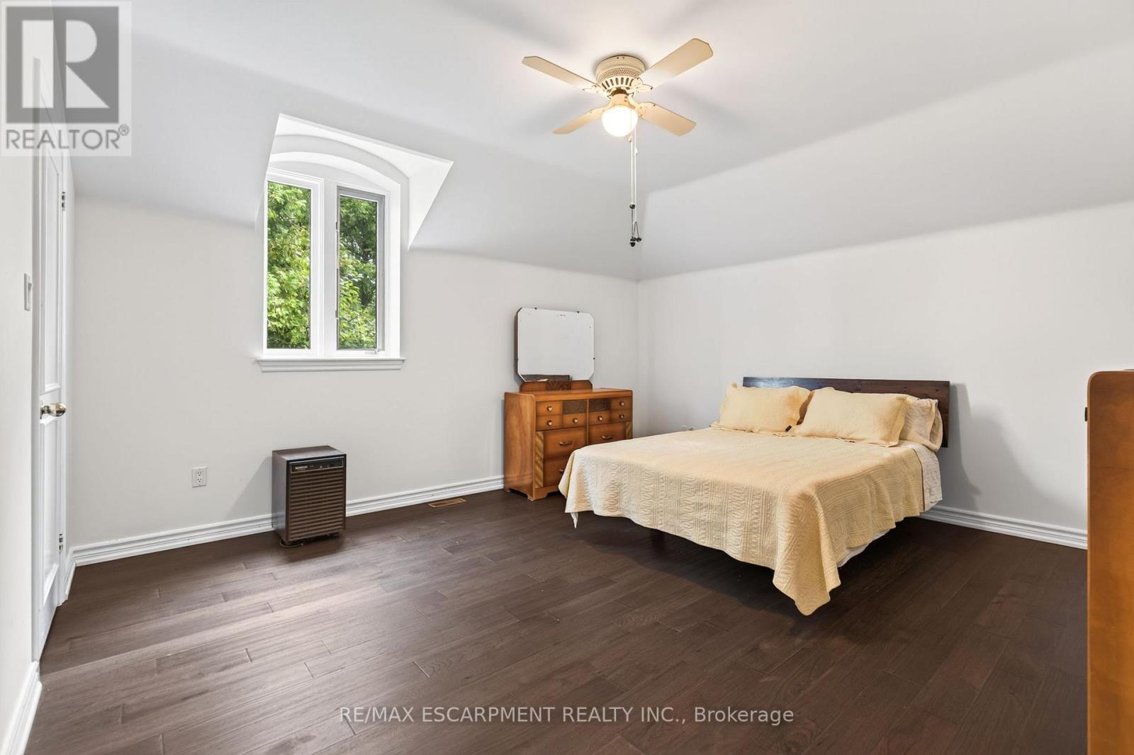 1019 Scenic Drive, Hamilton, ON