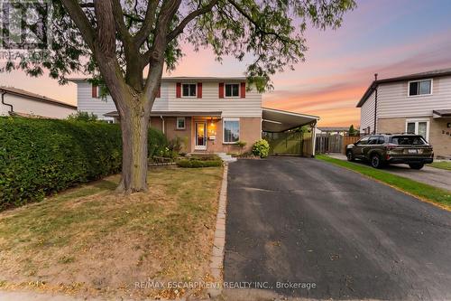 204 BIRCHCLIFFE CRESCENT  Hamilton, ON L8T 4K9