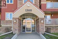 ., 1313 Edenwold Heights NW  Calgary, AB T3A 3T5