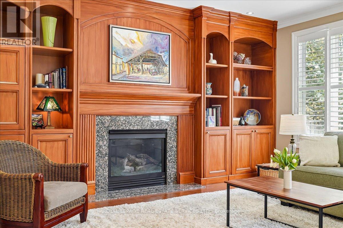 1726 The Pines, Mississauga, ON