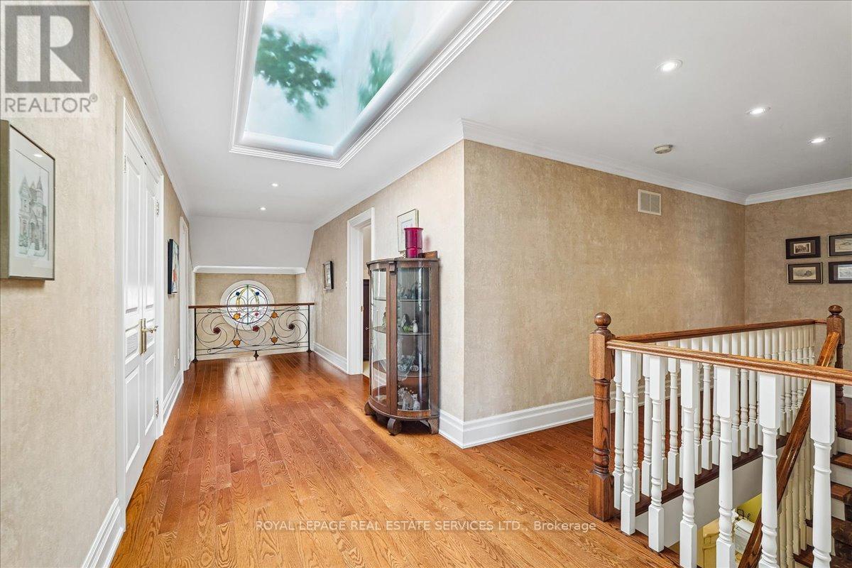 1726 The Pines, Mississauga, ON