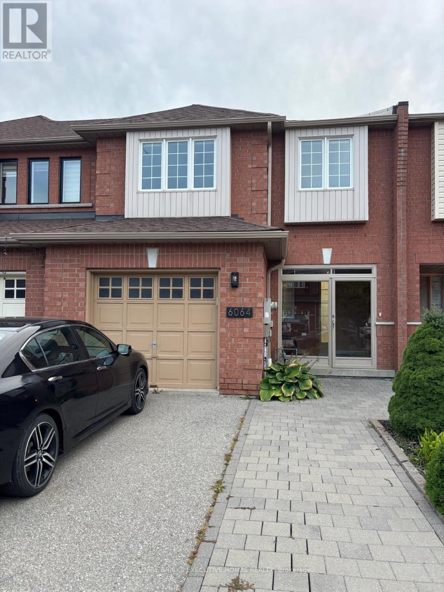 6064 Coxswain Crescent, Mississauga, ON