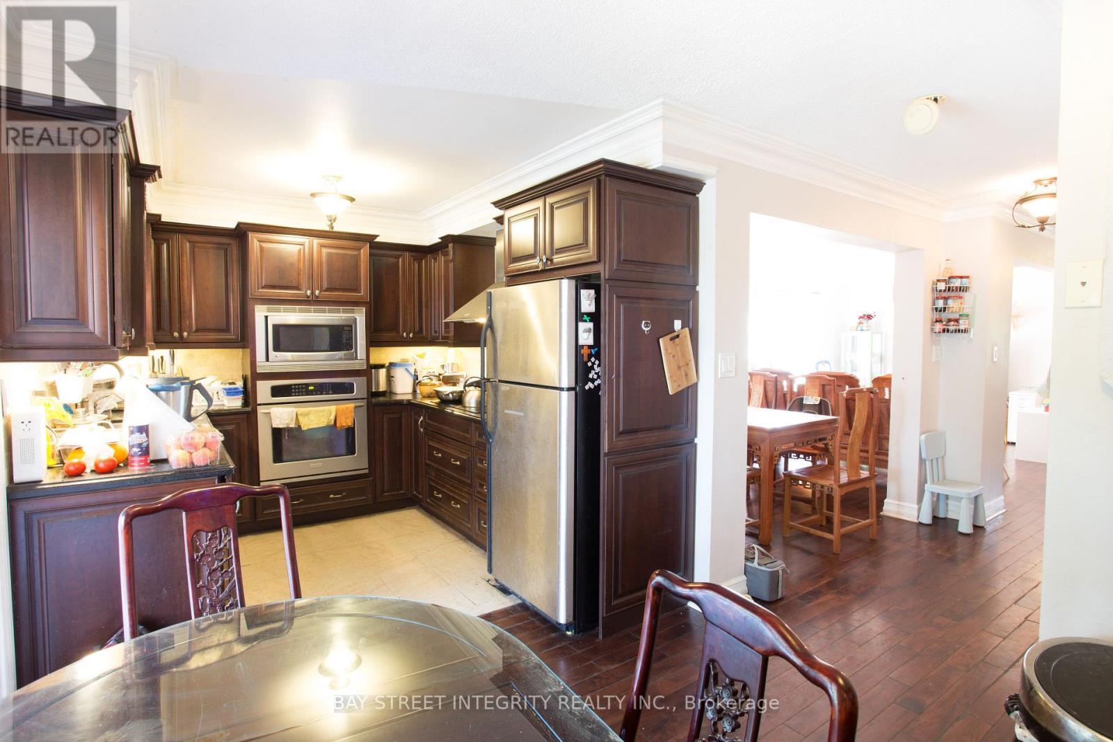 860 Messenger Meadow Drive, Mississauga, ON