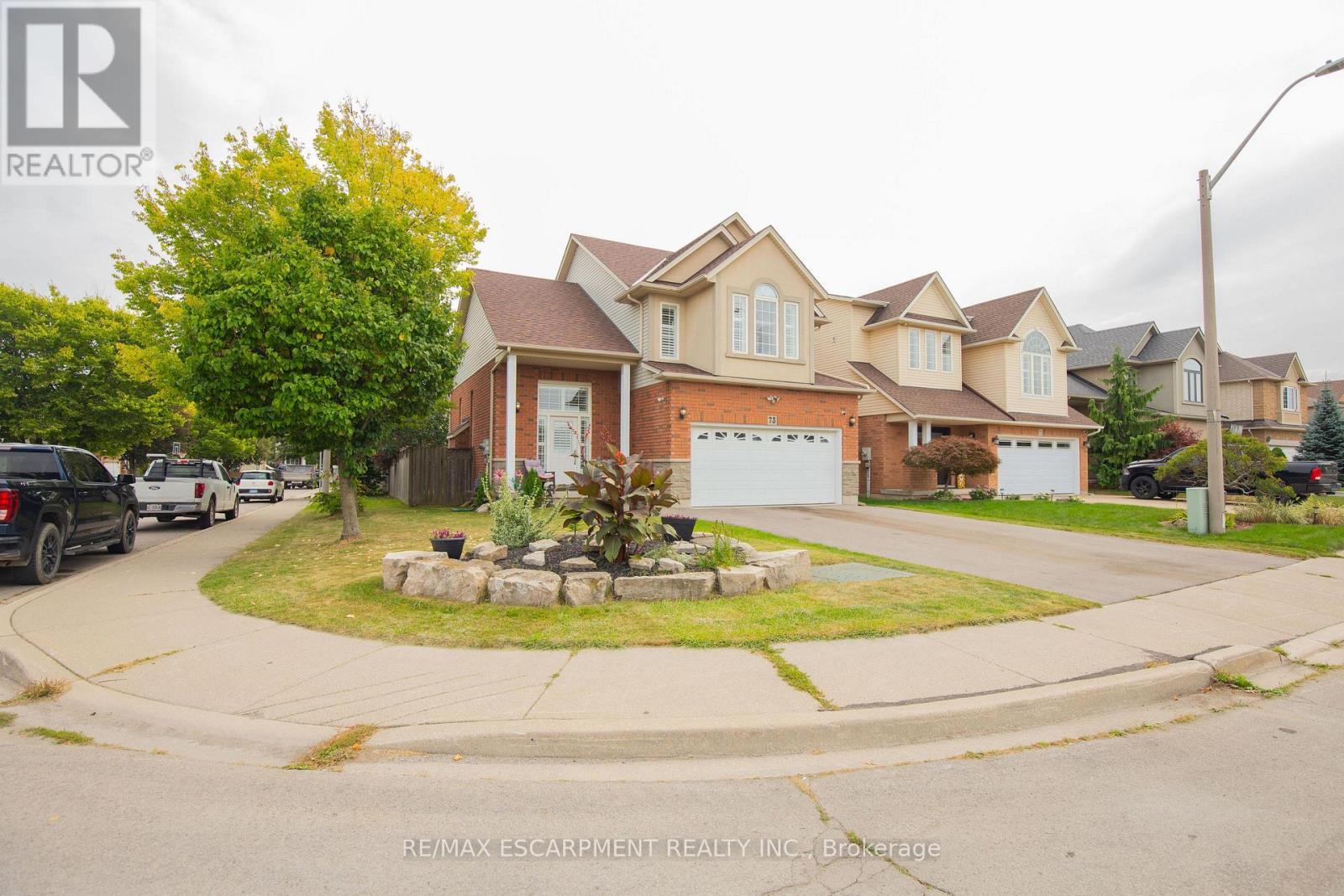 73 Appleblossom Drive, Hamilton, ON