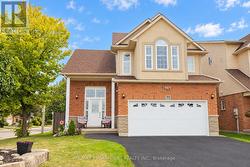 73 APPLEBLOSSOM DRIVE  Hamilton, ON L9C 7W3