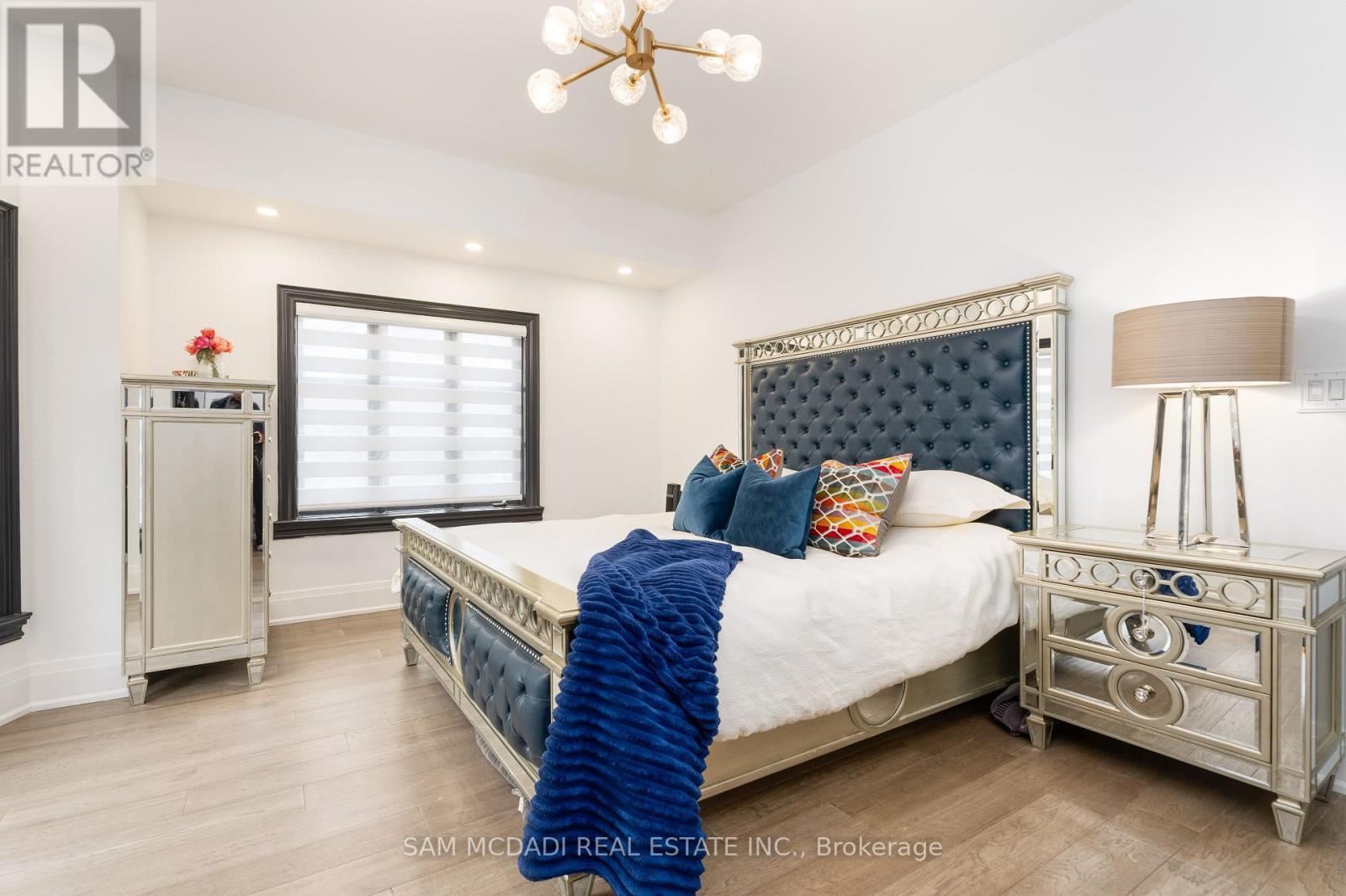 1540 Mississauga Road, Mississauga, ON