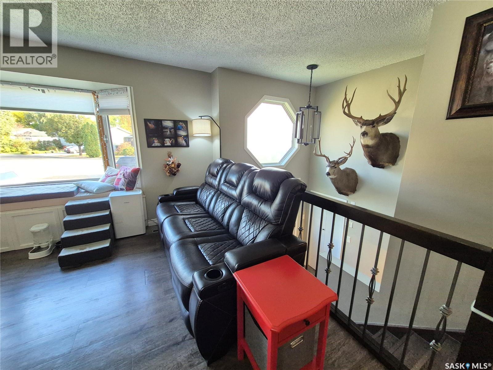221 Bean Crescent, Weyburn, SK