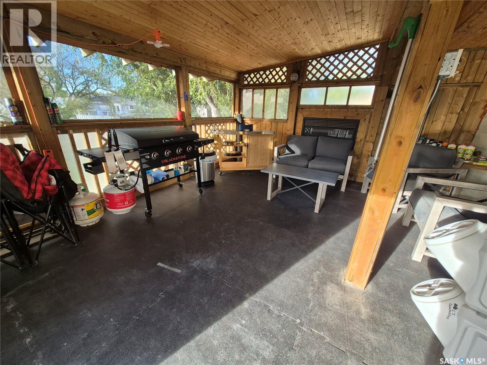221 Bean Crescent, Weyburn, SK