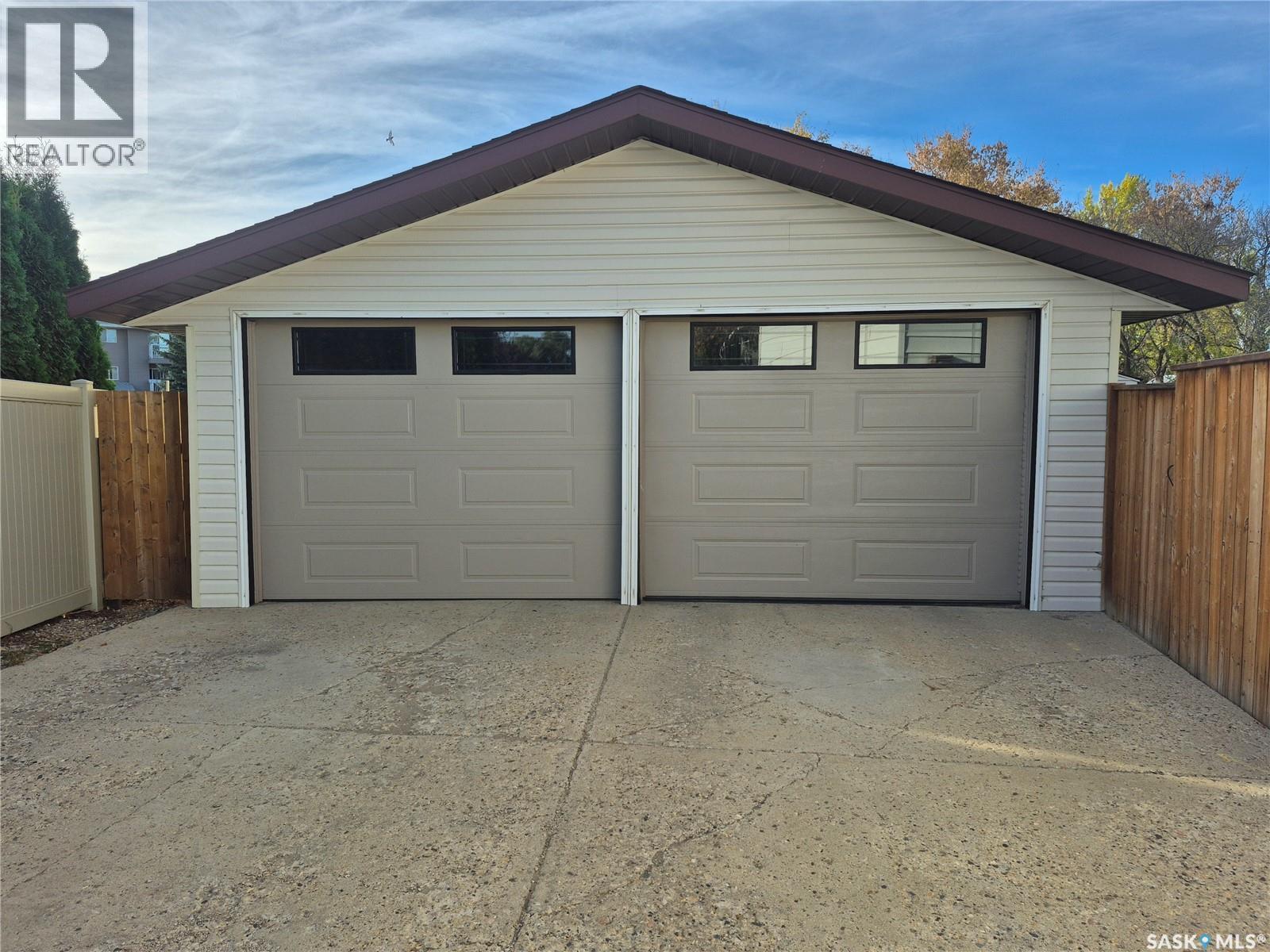221 Bean Crescent, Weyburn, SK