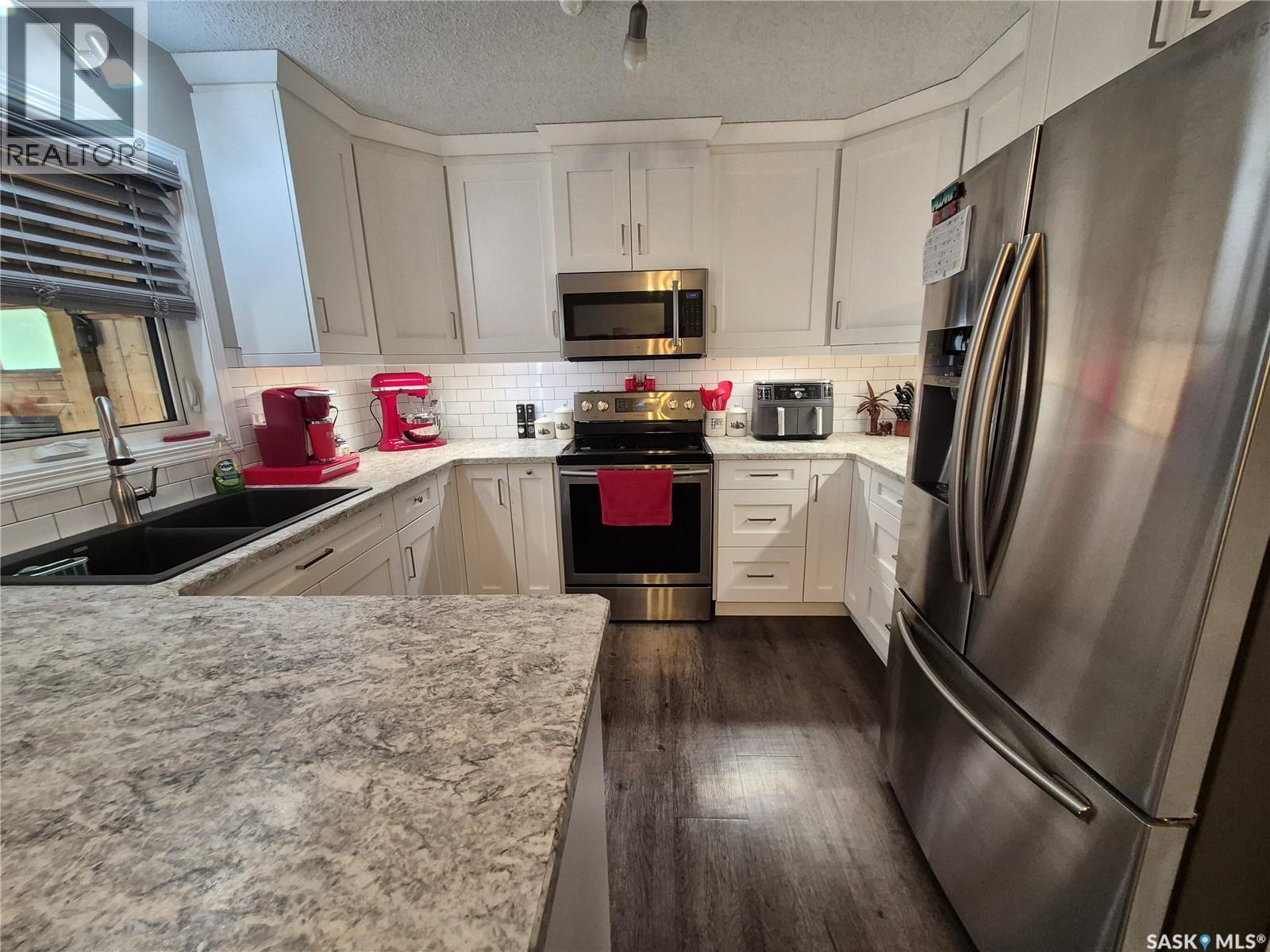 221 Bean Crescent, Weyburn, SK