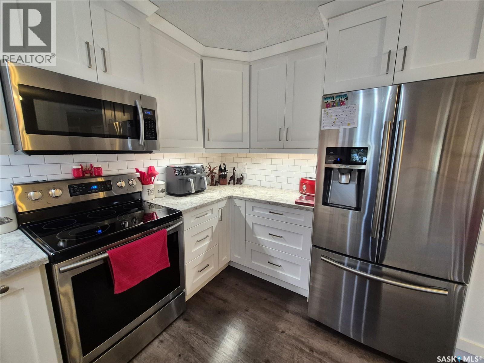 221 Bean Crescent, Weyburn, SK