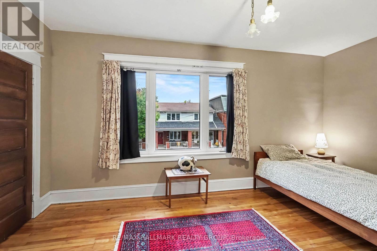 120 Hopewell Avenue, Ottawa, ON