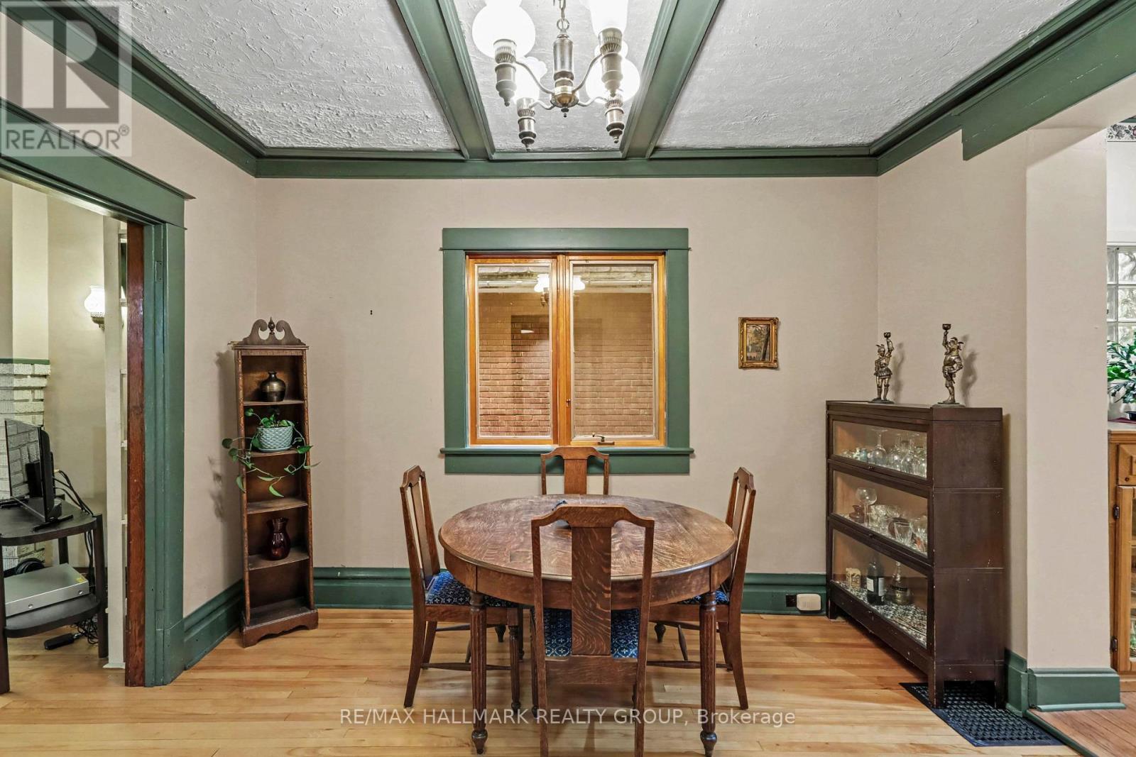 120 Hopewell Avenue, Ottawa, ON