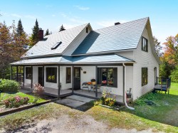 1240 Ch. Godin Sherbrooke (Brompton/Rock Forest/Saint-Élie/Deauville), QC J1N 0A6