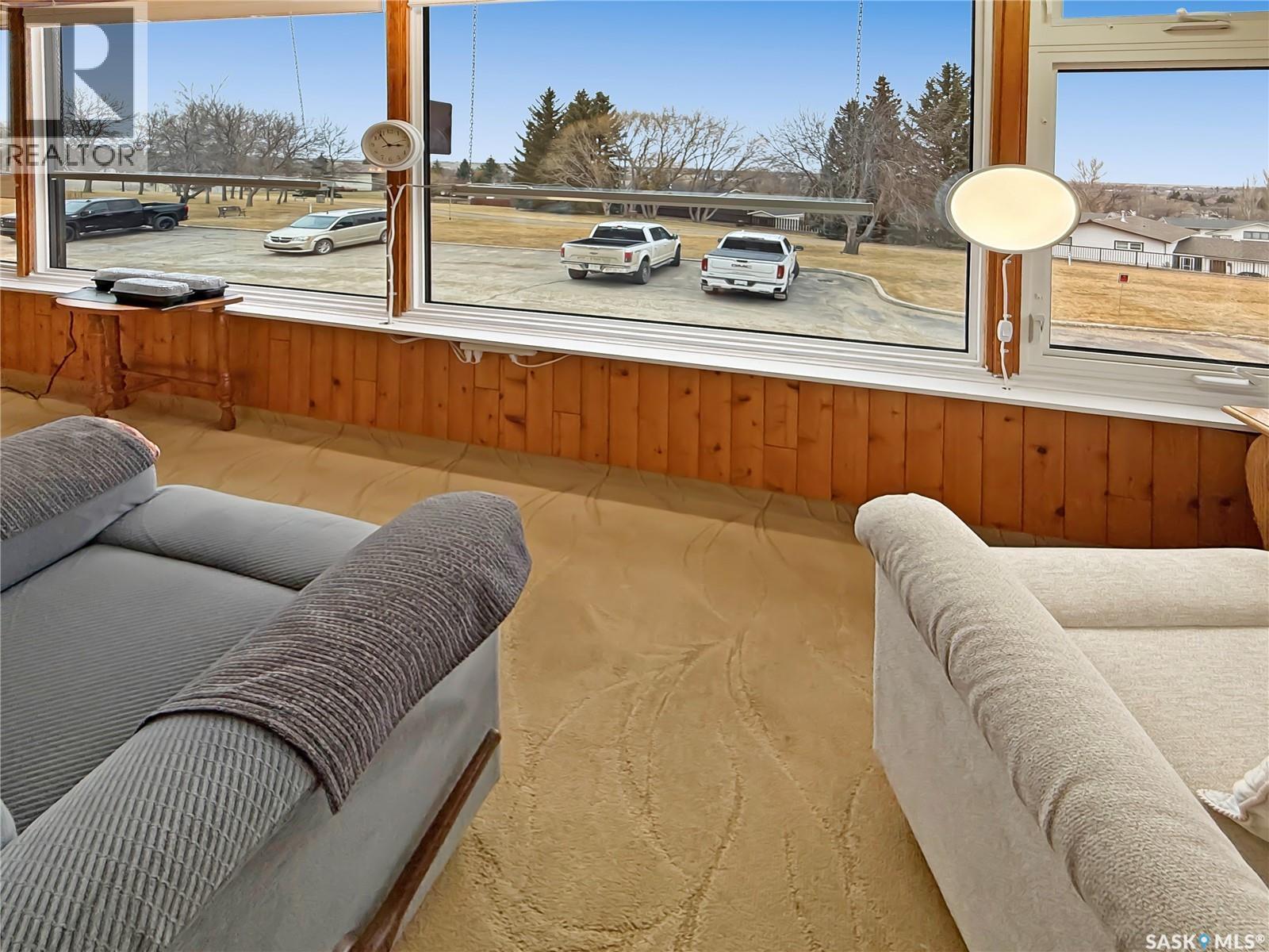 8 275 Alpine Crescent, Swift Current, SK