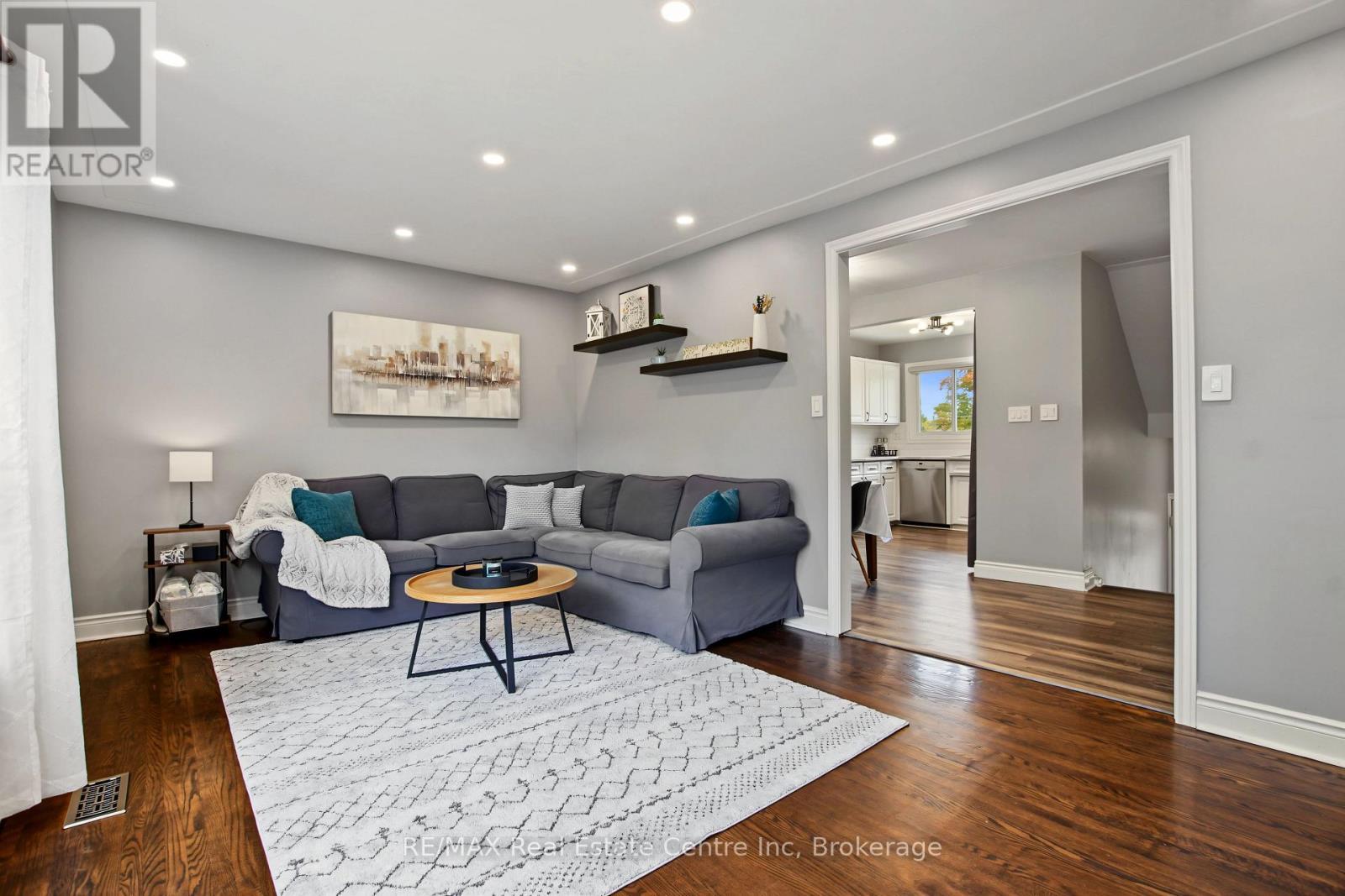 9 Greenbrook Drive, Kitchener, ON