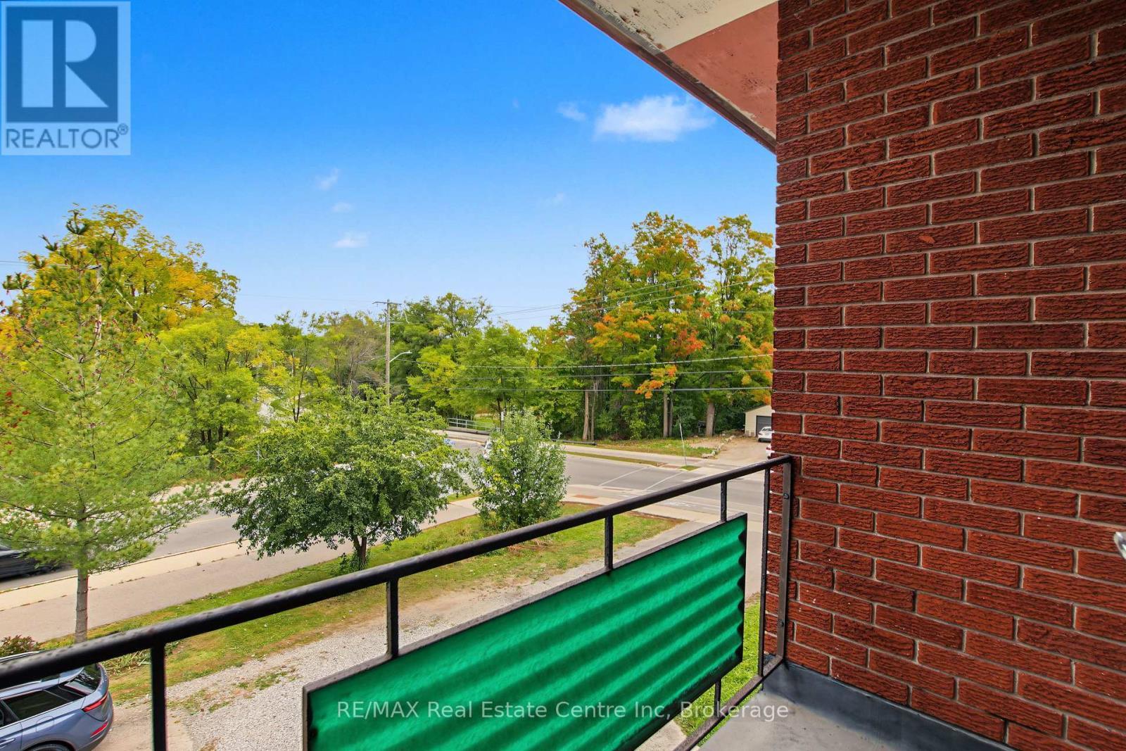 9 Greenbrook Drive, Kitchener, ON