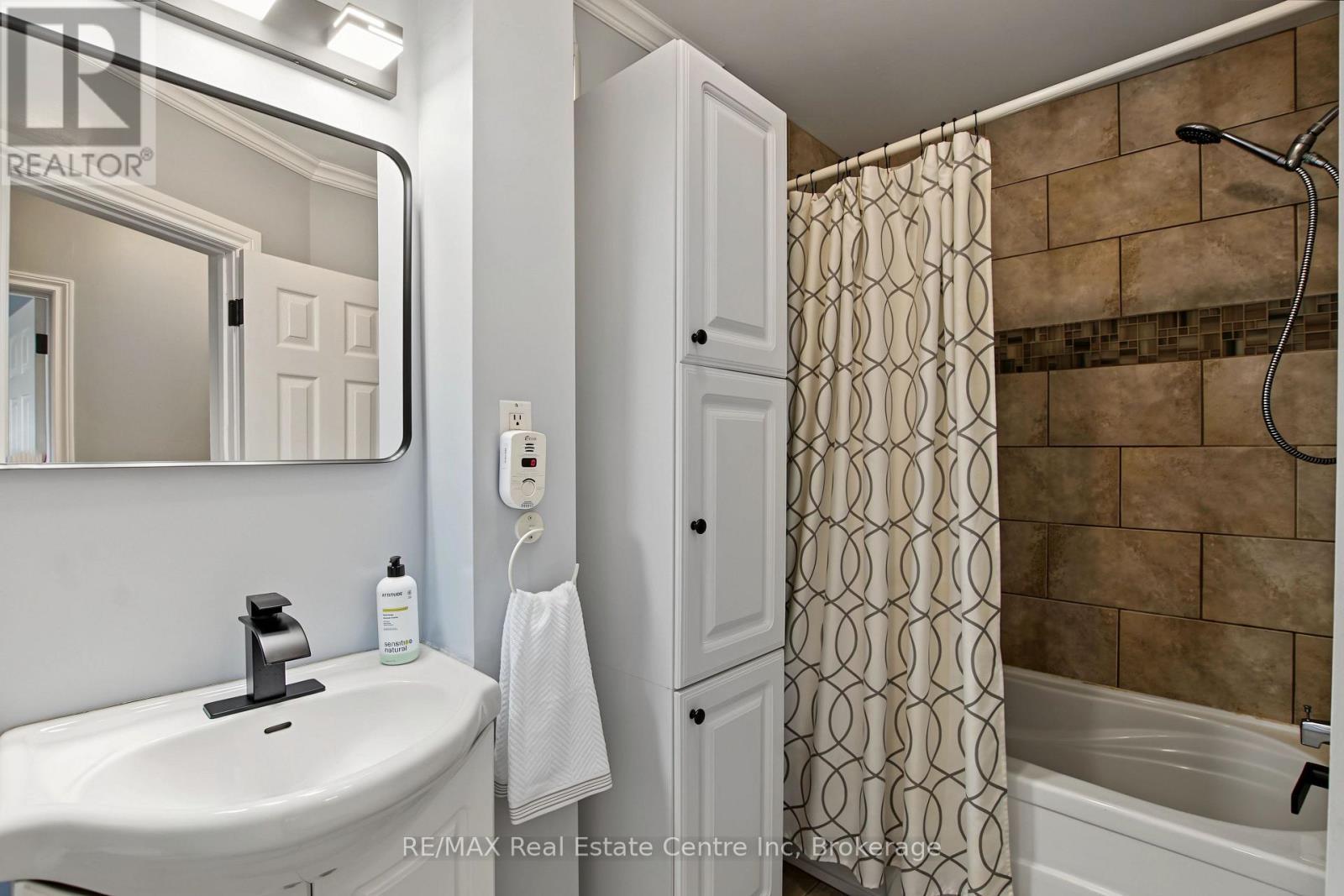 9 Greenbrook Drive, Kitchener, ON