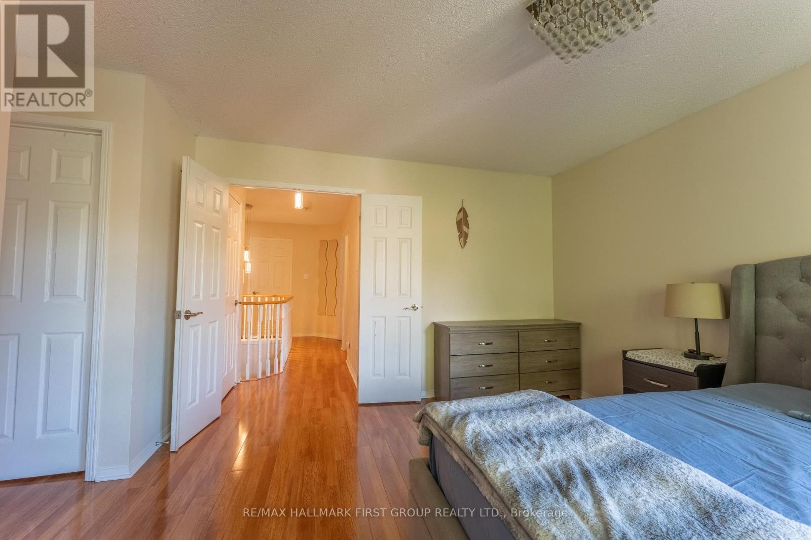 7686 Black Walnut Trail, Mississauga, ON