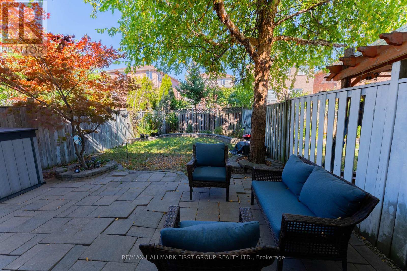 7686 Black Walnut Trail, Mississauga, ON