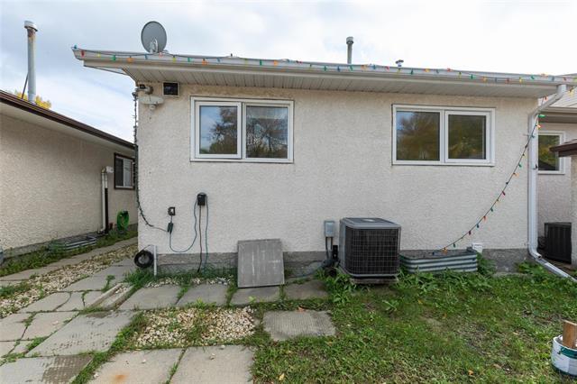 203 Novavista Dr, Winnipeg, MB