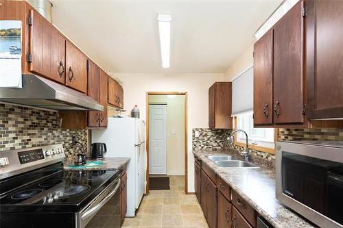 203 Novavista Dr, Winnipeg, MB 