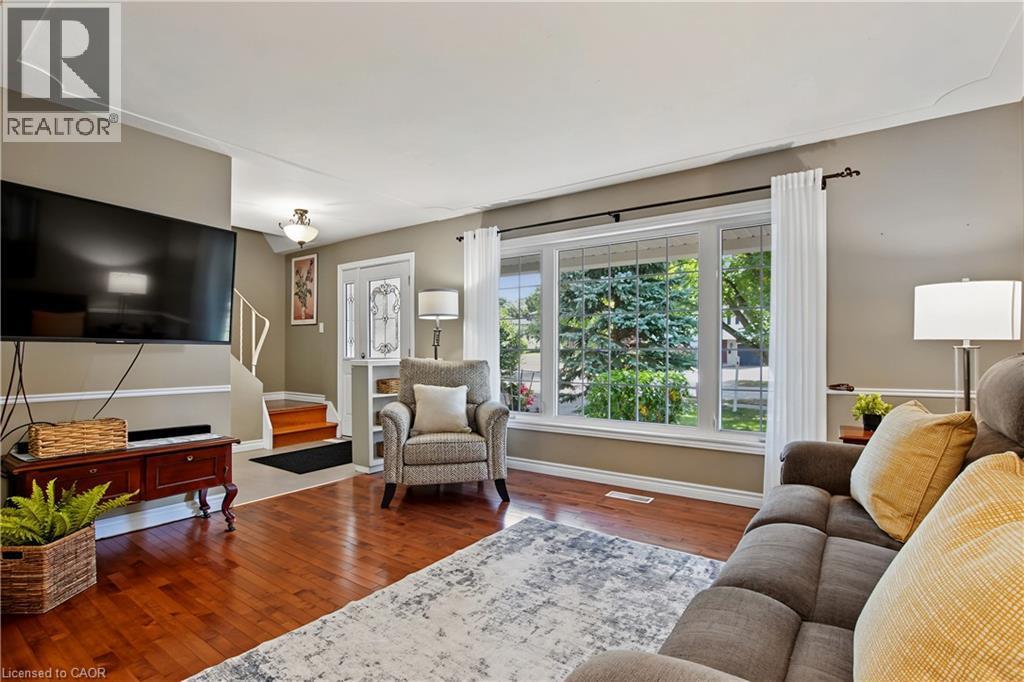 111 Macgregor Crescent, Waterloo, ON