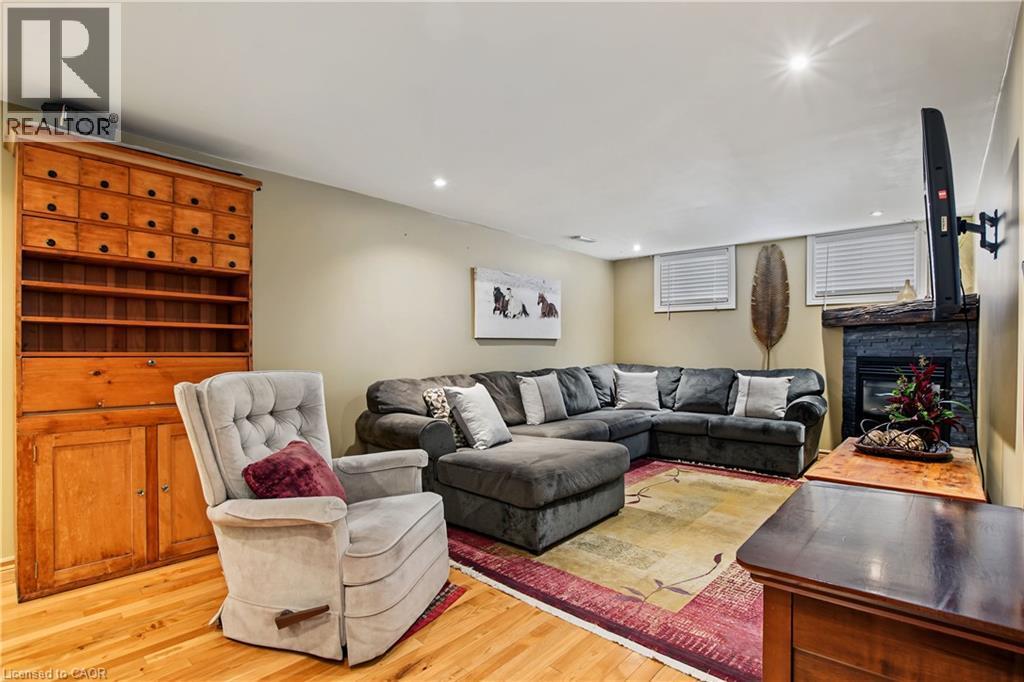 111 Macgregor Crescent, Waterloo, ON