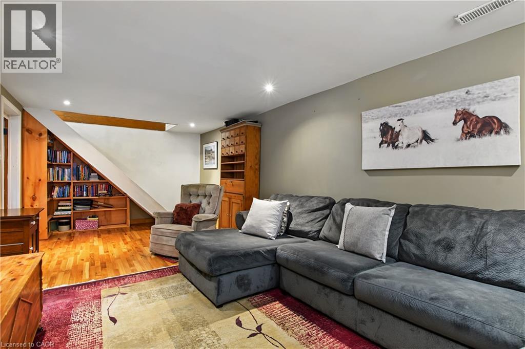 111 Macgregor Crescent, Waterloo, ON