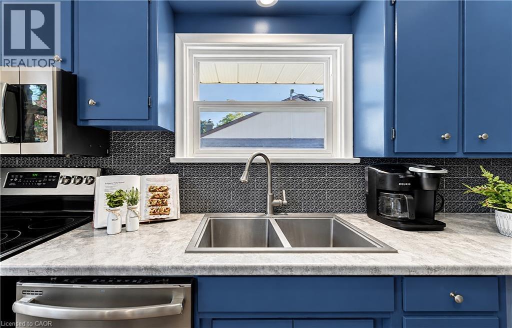 122 Brandon Avenue, Kitchener, ON
