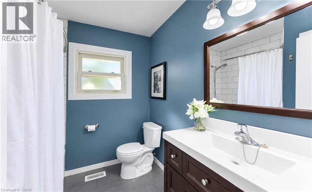 122 Brandon Avenue, Kitchener, ON