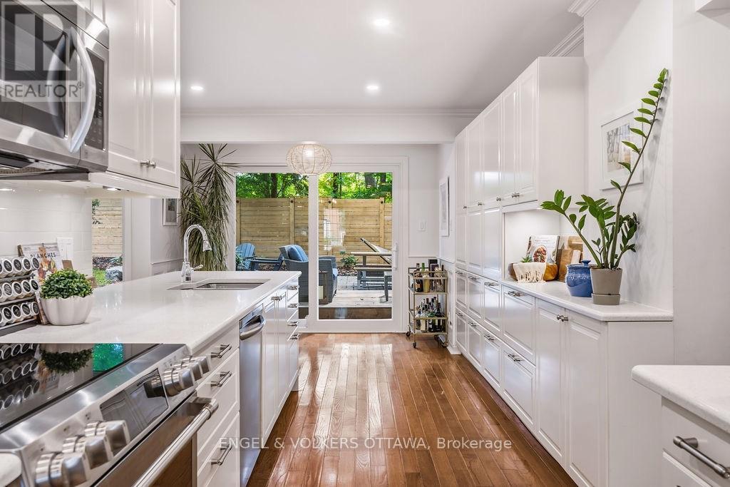 694 Island Park Drive, Ottawa, ON