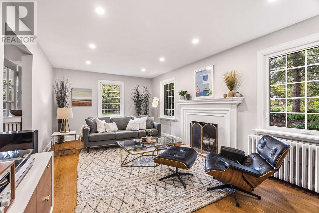 Front Living Room - 694 Island Park Drive, Ottawa, ON