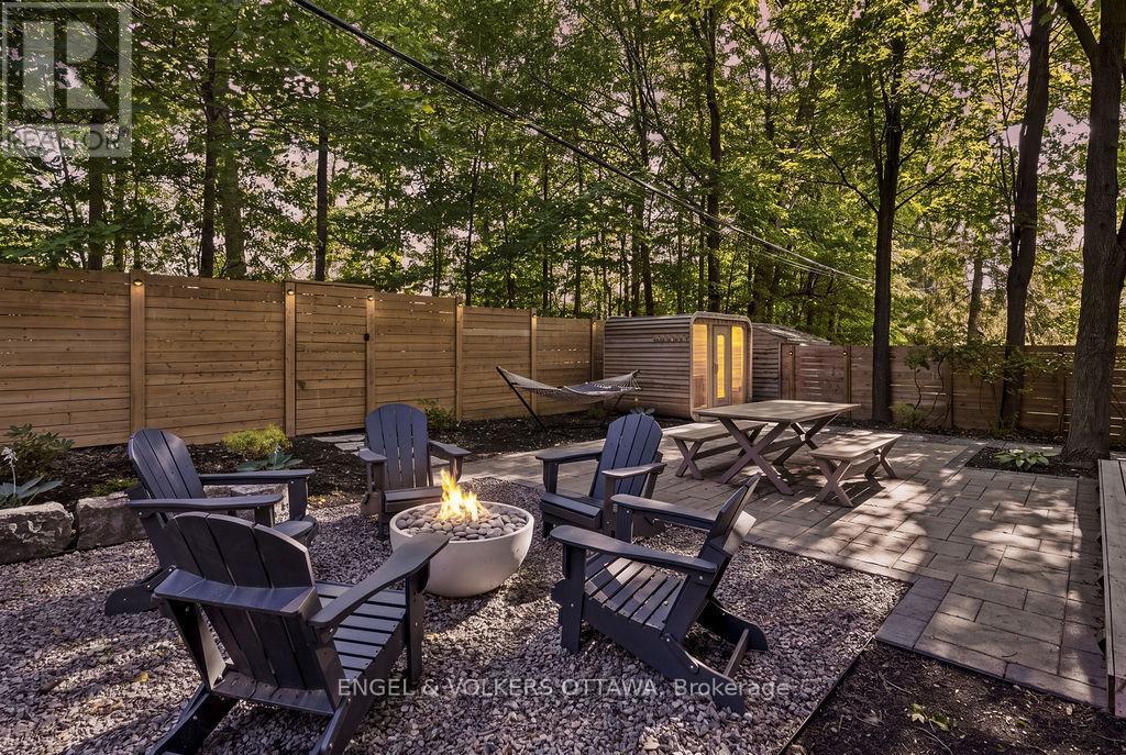694 Island Park Drive, Ottawa, ON