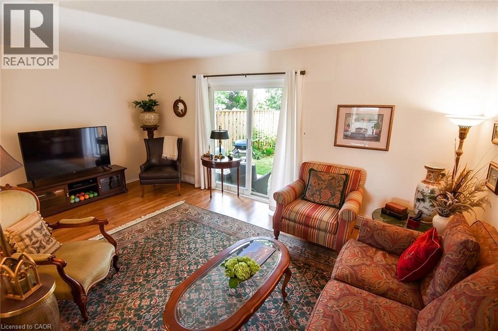 18 Claudette Gate, Hamilton, ON
