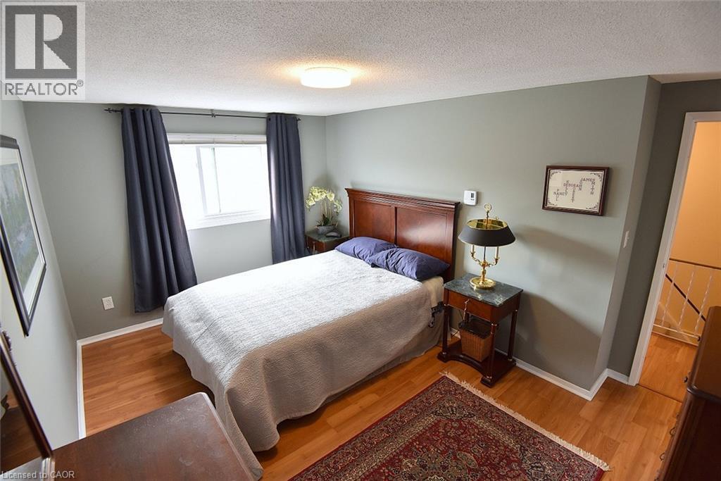 18 Claudette Gate, Hamilton, ON
