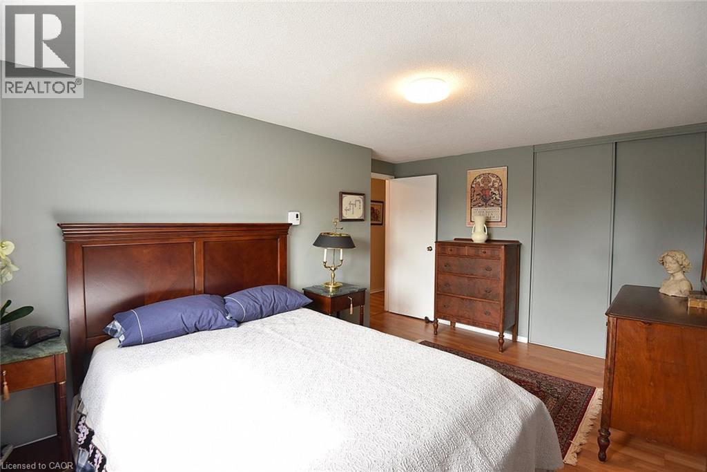 18 Claudette Gate, Hamilton, ON