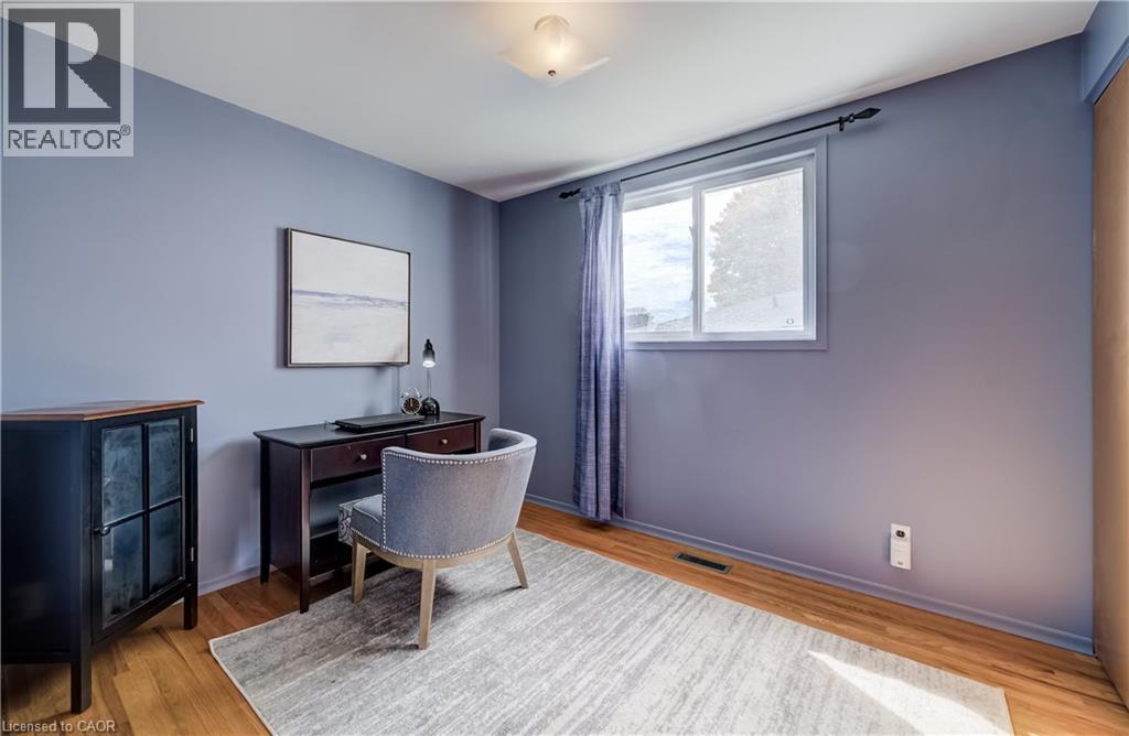 Or Bedroom - 30 Kingswood Drive, Kitchener, ON