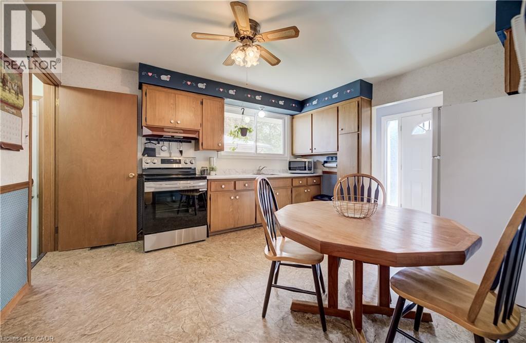 30 Kingswood Drive, Kitchener, ON