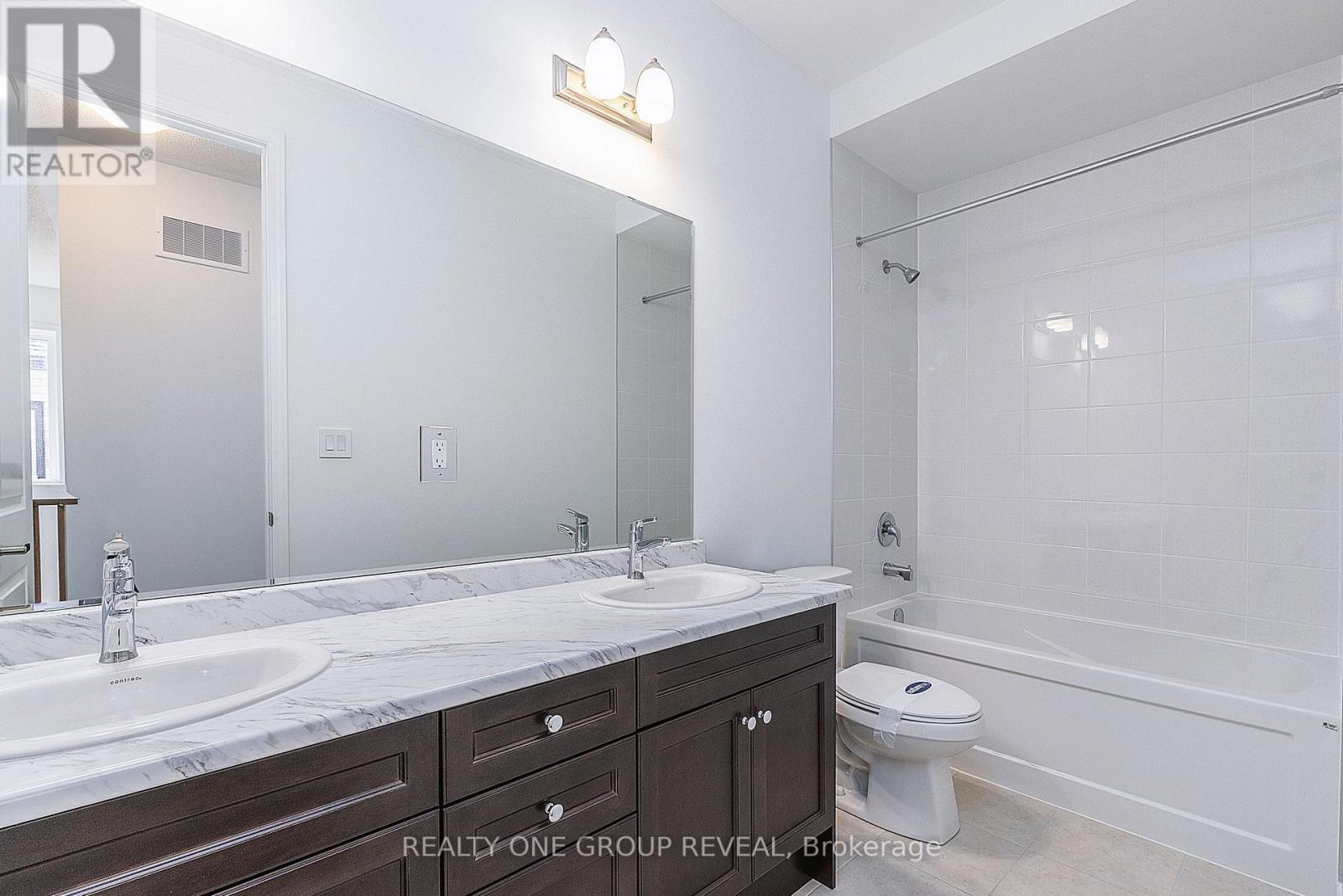 3435 Deepglade Path, Pickering, ON