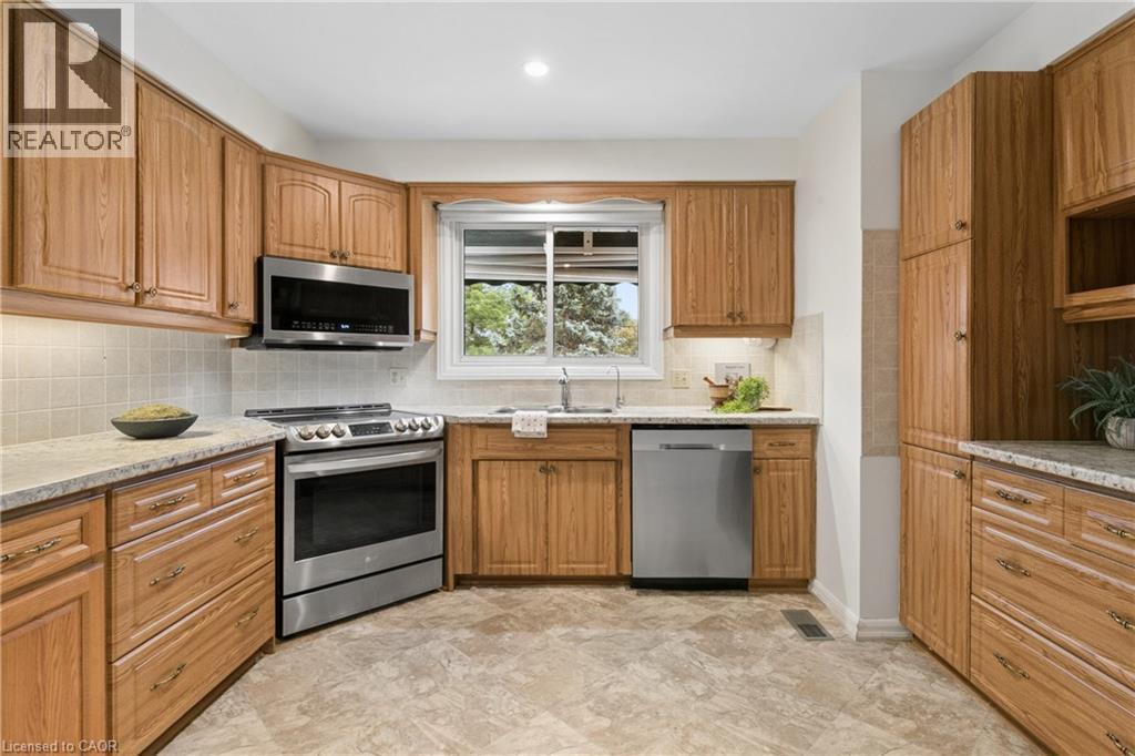 54 Hampton Place, Kitchener, ON