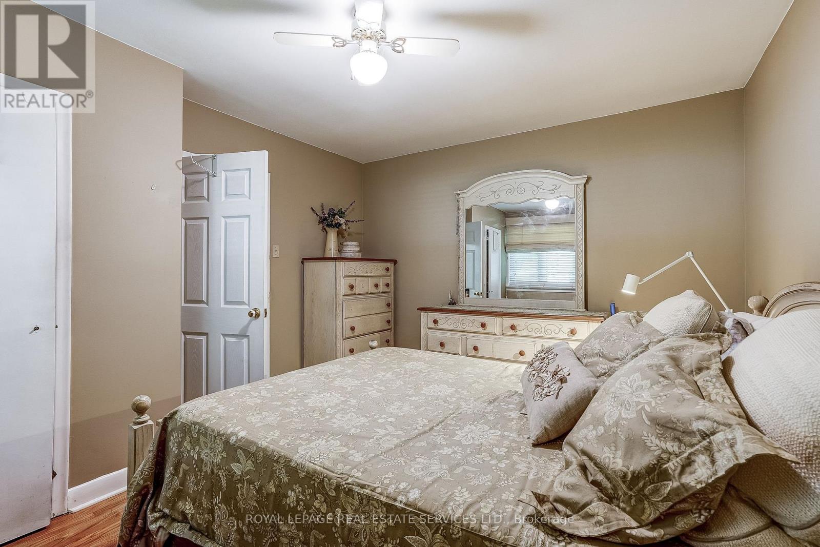 PRIMARY BEDROOM - 27 Sora Drive, Mississauga, ON