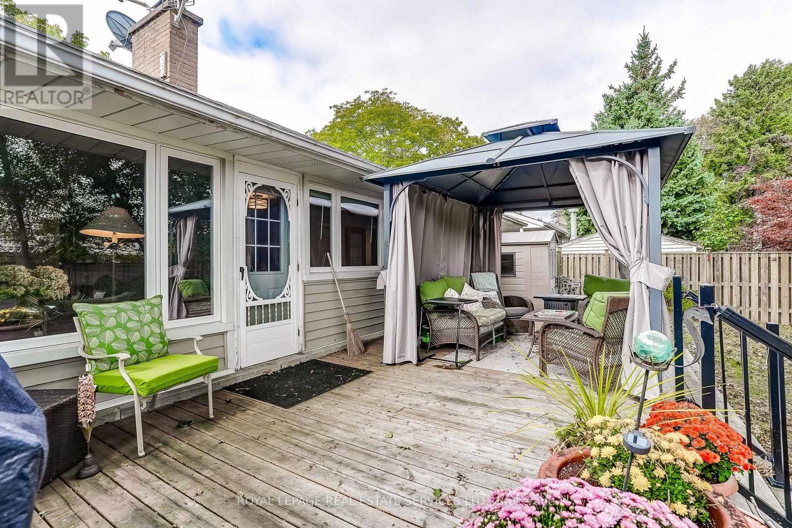 BACKYARD DECK & GAZEBO - 27 Sora Drive, Mississauga, ON