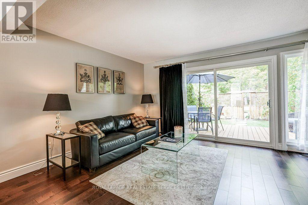 Living room - 1770 Hyde Mill Crescent, Mississauga, ON