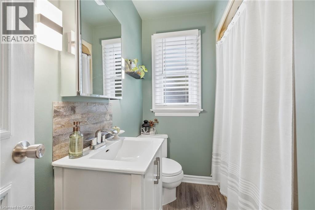 36 Pottruff Road, Hamilton, ON