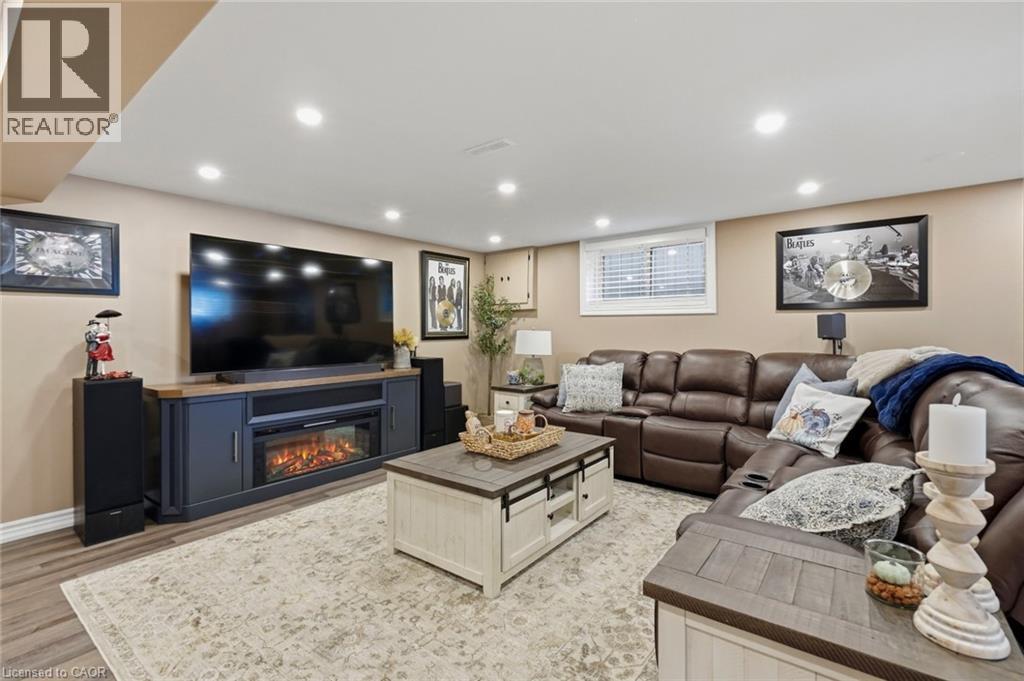 36 Pottruff Road, Hamilton, ON