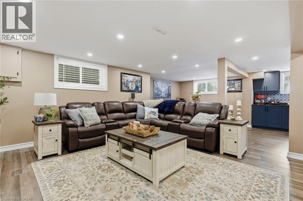 36 Pottruff Road, Hamilton, ON
